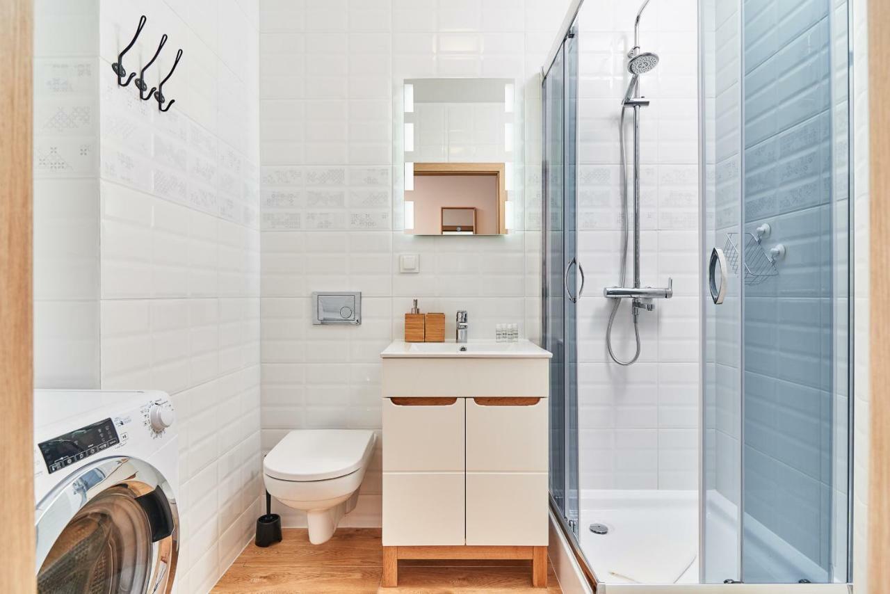 Vintage Apartment In New Estate With Parking - Krzyki Wroclaw By Noclegi Renters المظهر الخارجي الصورة