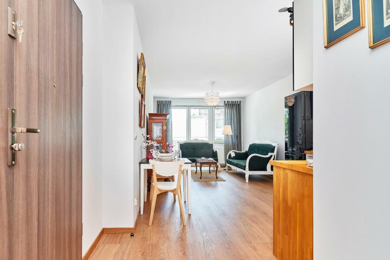 Vintage Apartment In New Estate With Parking - Krzyki Wroclaw By Noclegi Renters المظهر الخارجي الصورة